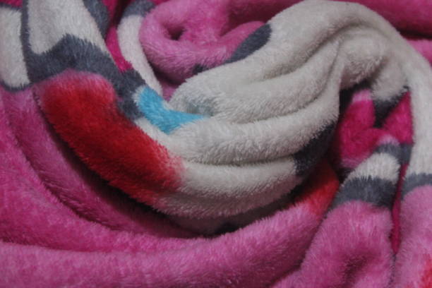 تصویر 2 از پتو طرح دار نفیس ویژه چیدمان شیک