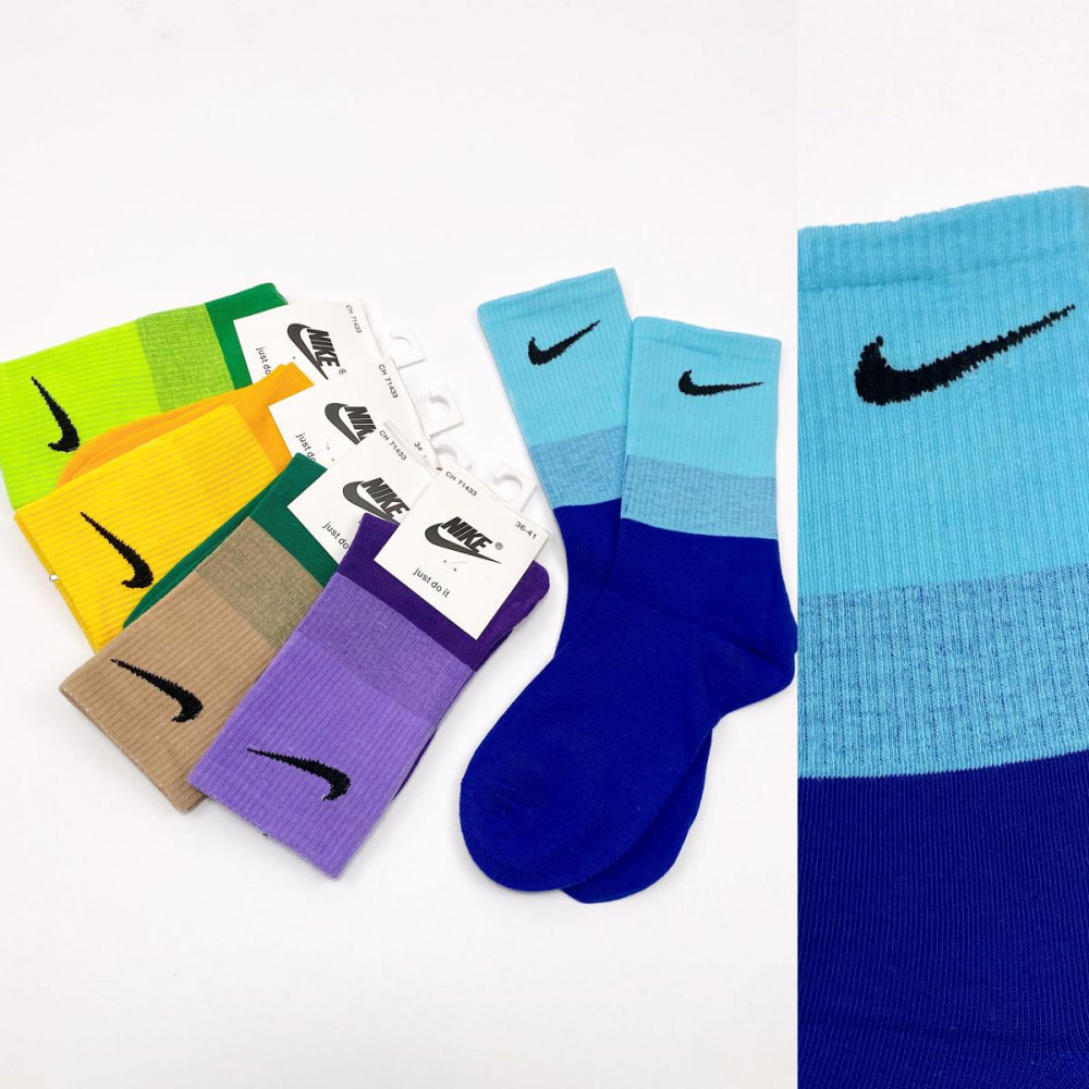 تصویر 2 از جوراب ساق بلند با بافت مقاوم