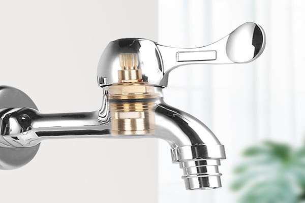 تصویر 2 از شیر شلنگی روشویی پیشرفته نقره ای روان دقیق