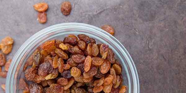 تصویر 3 از کشمش آفتابی با رنگ طبیعی تیره