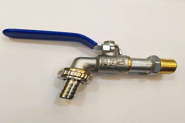 تصویر 2 از شیر شلنگی دسته گازی دیواری کوتاه