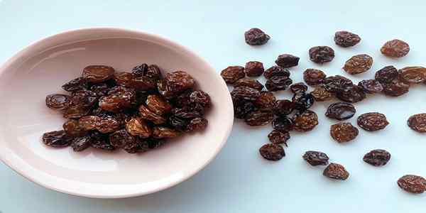 تصویر 1 از کشمش آفتابی آماده استفاده در تهیه خوراکی