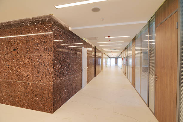 تصویر 1 از سنگ تراورتن بدون موج روشن انتخاب پروژه اداری