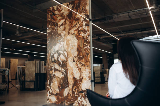 تصویر 1 از سنگ تراورتن شکلاتی تیره خاص پروژه های لوکس