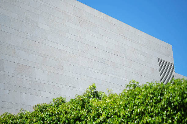 سنگ تراورتن سفید یکدست انتخاب نما های مینیمال