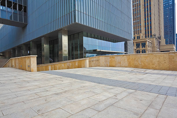 تصویر 4 از سنگ تراورتن برش عمودی بلند نمای مدرن شهری