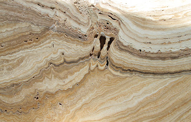 تصویر 3 از سنگ تراورتن طبیعی بدون رزین ظاهر اصیل