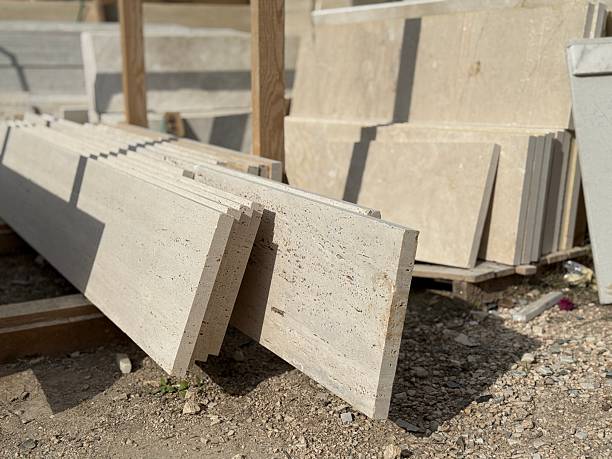 سنگ تراورتن ریزبافت هماهنگ معماری ظریف