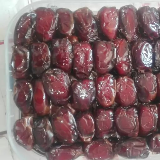 خرما کبکاب تازه فله با بافت نرم و رنگ طبیعی