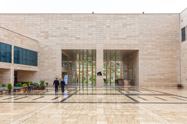 تصویر 2 از سنگ تراورتن معاصر هماهنگ طراحی روز