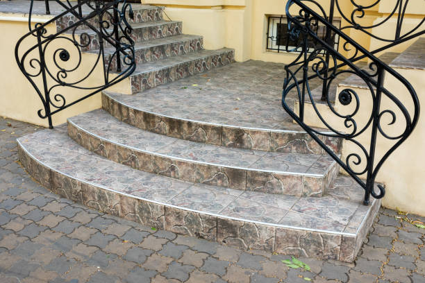 تصویر 3 از سنگ تراورتن سطح یکنواخت ترکیب خطوط ساده