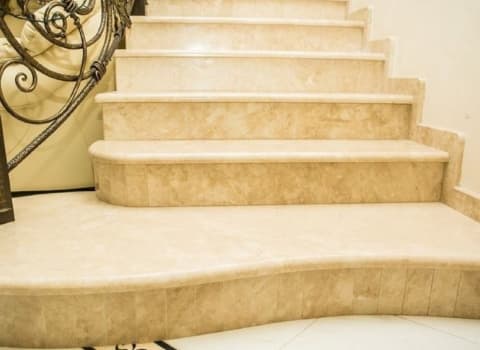 تصویر 4 از سنگ مرمریت پله پلاک لبه‌ دار ابزار خورده