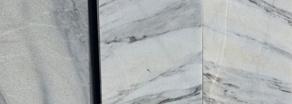 تصویر 1 از سنگ پلاک چینی ابری لایبید اصفهان سطح موج‌دار طبیعی