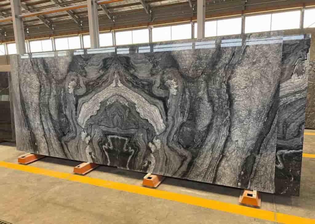 تصویر 4 از سنگ چینی مشکی الیگودرز سطح صیقلی عمیق