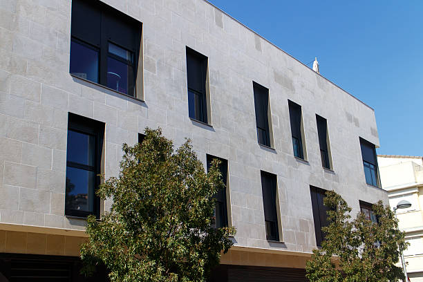 سنگ تراورتن نمای ماندگار ساختمان ارزشمند