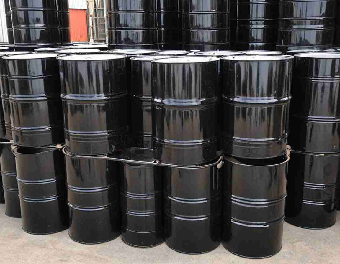 تصویر 4 از قیر گرید  8۰ × ۱۰۰ صادراتی با خواص فیزیکی و شیمیایی قابل اطمینان