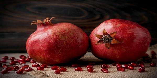 تصویر 3 از انار سیاه فارس تازه و یکدست با کیفیت تضمینی