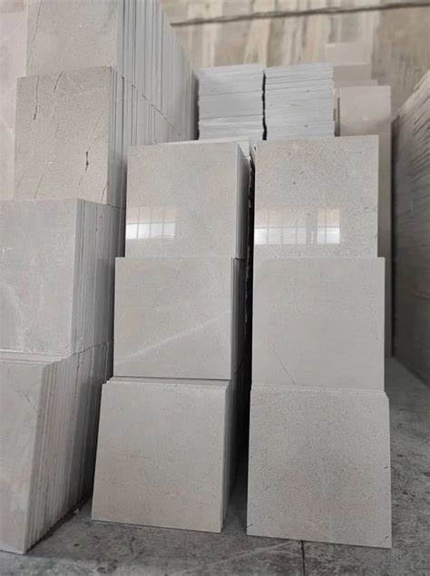 سنگ مرمریت سفید جوشقان سطح کریستالی براق