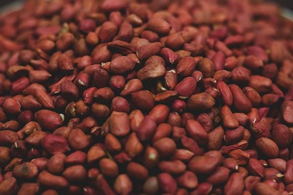 تصویر 4 از بادام زمینی خام لذیذ و بدون نمک