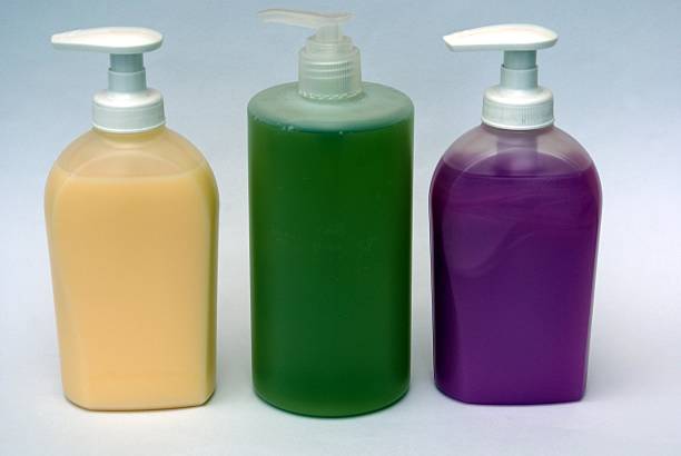 تصویر 1 از شامپو گیاهی مناسب موهای دارای ریزش