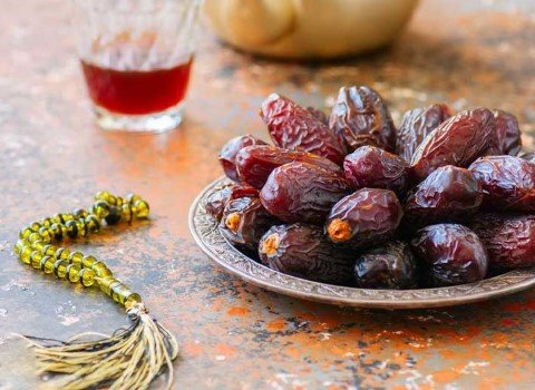 تصویر 2 از خرما پیارم سایز بزرگ مناسب مجالس