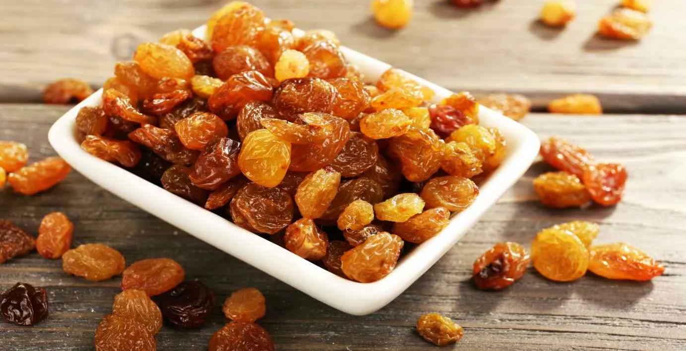 تصویر 2 از کشمش فخری درجه یک بسته‌بندی بهداشتی و شکیل