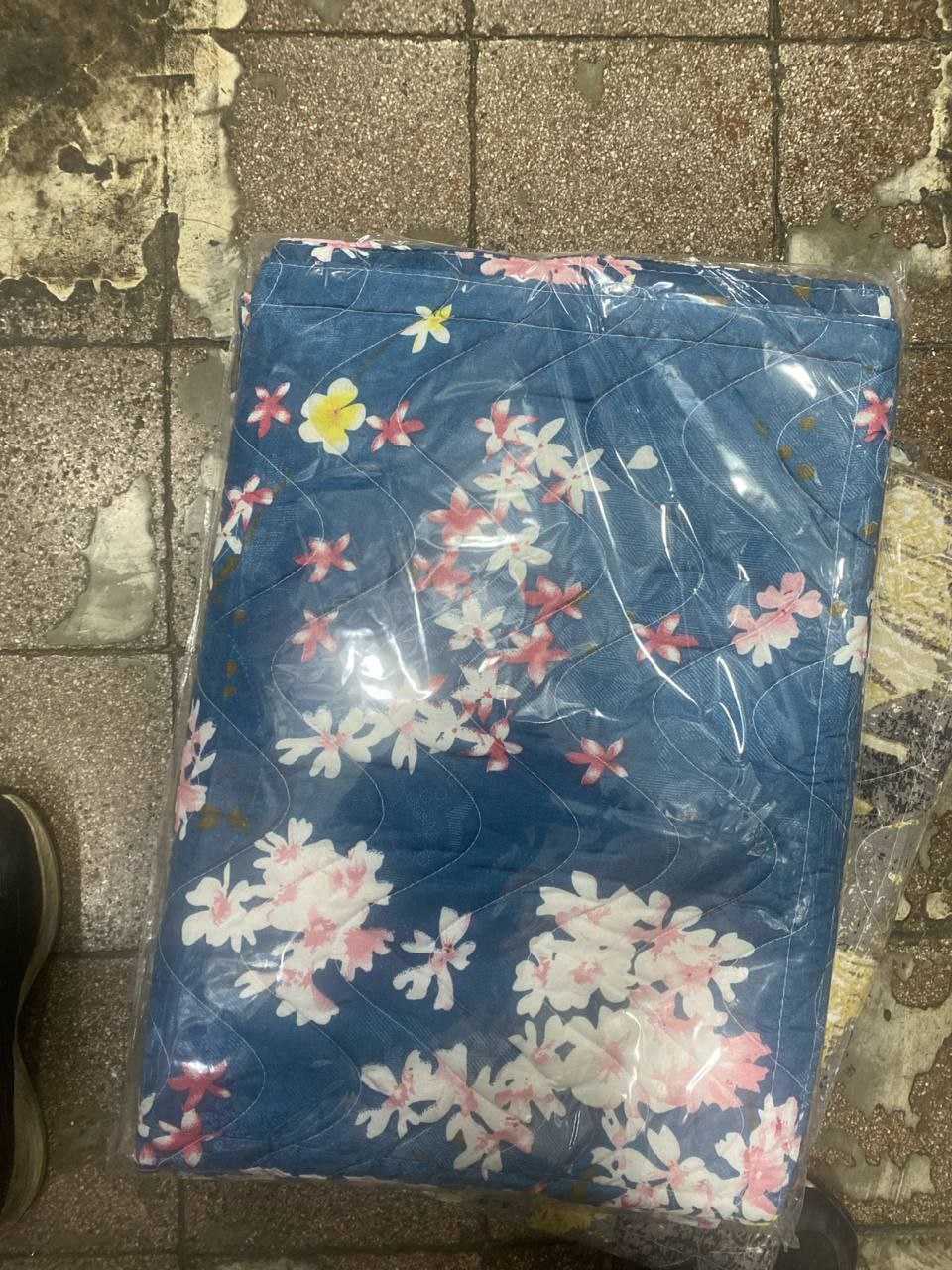 روبالشتی نخی