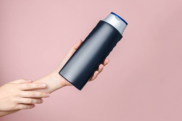 شامپو ضد شوره مناسب پوست سر چرب