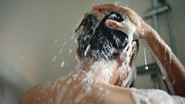 تصویر 2 از شامپو تغذیه کننده ریشه موهای شکننده