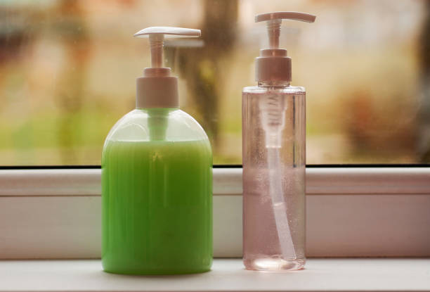 تصویر 1 از شامپو صاف کننده موهای وز و مجعد