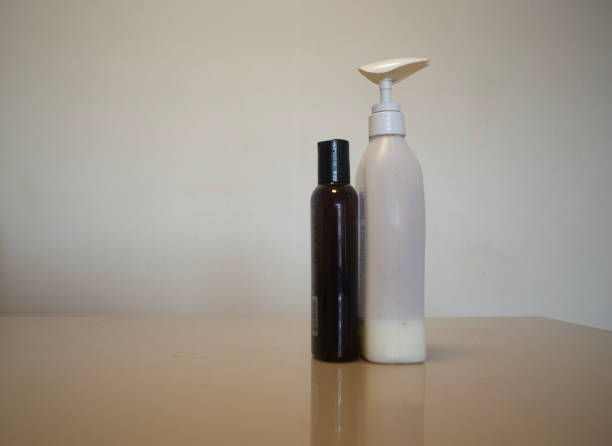 تصویر 3 از شامپو احیا کننده موهای دکلره آسیب دیده