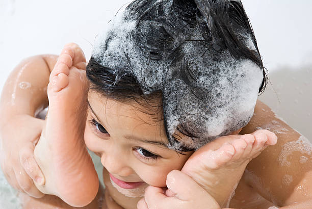 شامپو تغذیه عمیق ریشه موهای کم توان