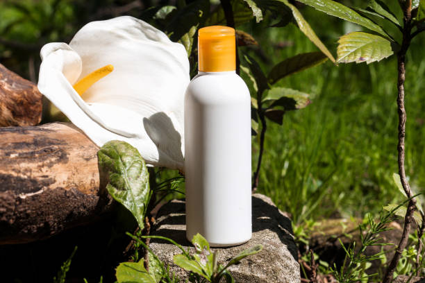 تصویر 2 از شامپو تقویت کننده مخصوص موهای آسیب دیده و شکننده