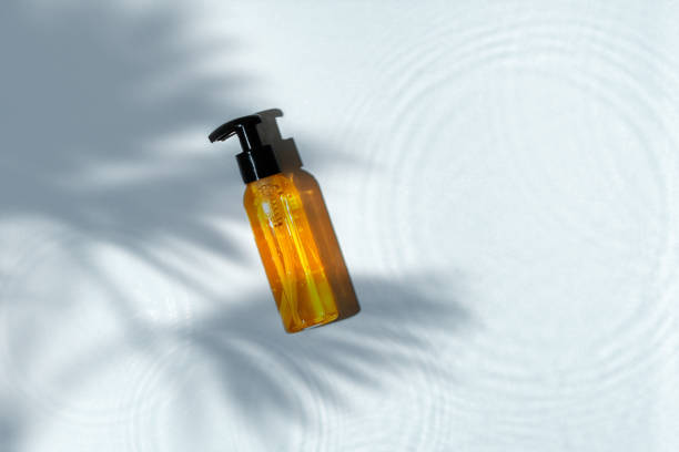 تصویر 3 از شامپو ترمیم کننده عمقی موهای دکلره و آسیب دیده