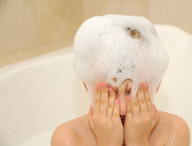 تصویر 4 از شامپو تغذیه کننده ملایم برای موهای خشک و شکننده