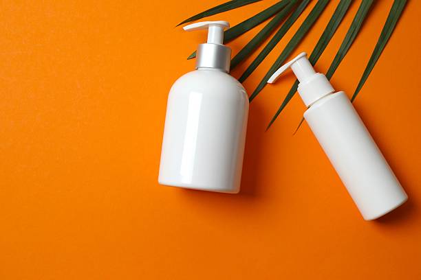 تصویر 1 از شامپو تغذیه عمیق و ترمیمی برای موهای آسیب دیده