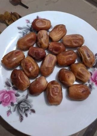 تصویر 3 از خرما زاهدی جنوب ترد با طعم شیرین و ملایم