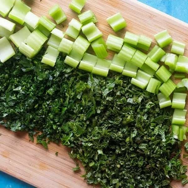 تصویر 4 از کرفس سیاه خوش طعم با ارزش غذایی بالا