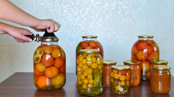 انواع کمپوت میوه خانگی با طعم و رنگ عالی