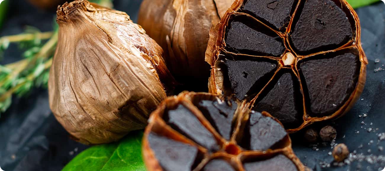 تصویر 2 از سیر سیاه او آب یکدست با بافت فشرده و سالم