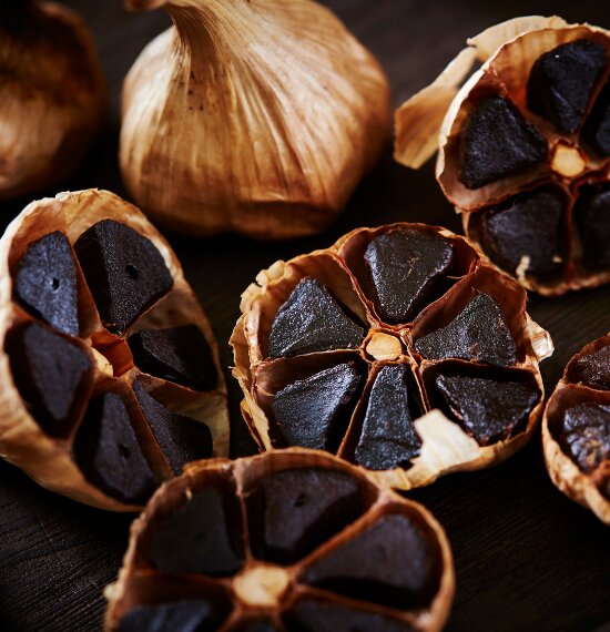 تصویر 1 از سیر سیاه ژاپنی تازه و یکدست با ظاهر جذاب