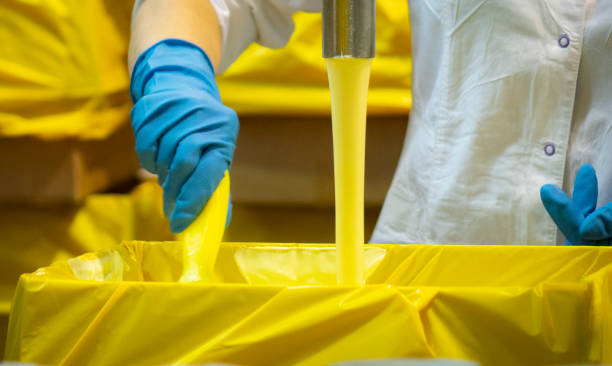 خمیر مایع تازه تولید روز با عملکرد سریع