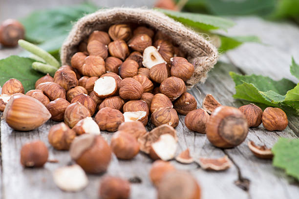 فندق پوست کنده سورت شده مخصوص قنادی تخصصی