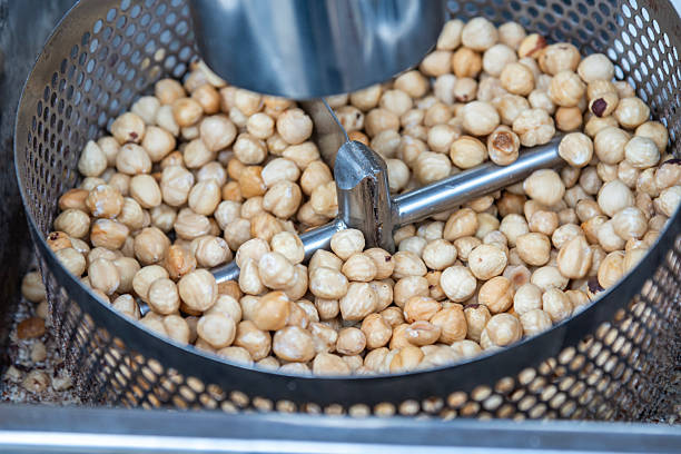 تصویر 2 از فندق پوست کنده سورت شده مخصوص قنادی تخصصی