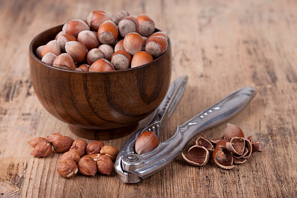 تصویر 3 از فندق پوست نازک مغز درشت کیفیت تضمینی