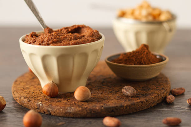 تصویر 1 از فندق مغز طلایی مخصوص تهیه کره فندقی خالص