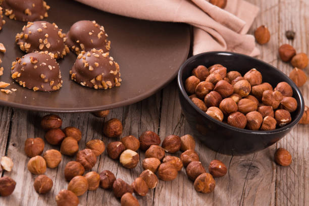 تصویر 2 از فندق شور مجلسی با سایز درشت یکدست