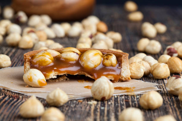 تصویر 2 از فندق پوست گرفته آماده مصرف قنادی تخصصی