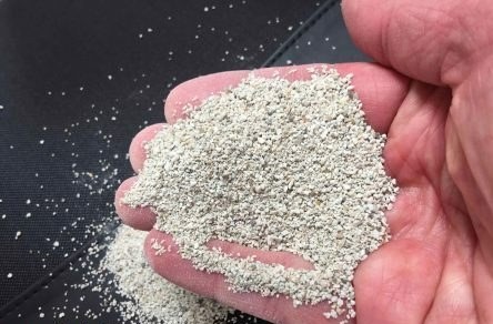 تصویر 4 از انواع زئولیت طبیعی ایرانی مخصوص گلخانه ها