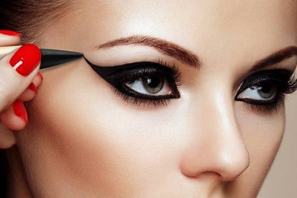 تصویر 1 از سرمه چشم ضد حساسیت با رنگ مشکی فشرده